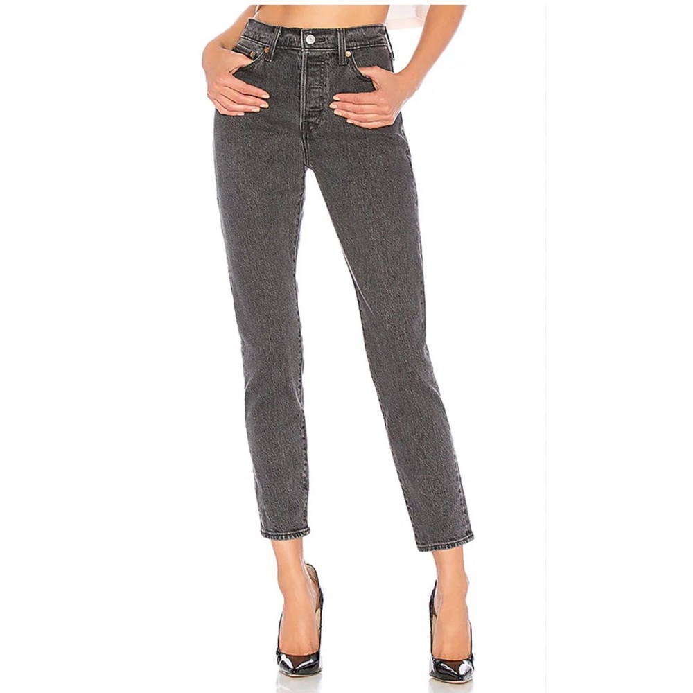 LEVI’S WEDGIE ICON JEAN